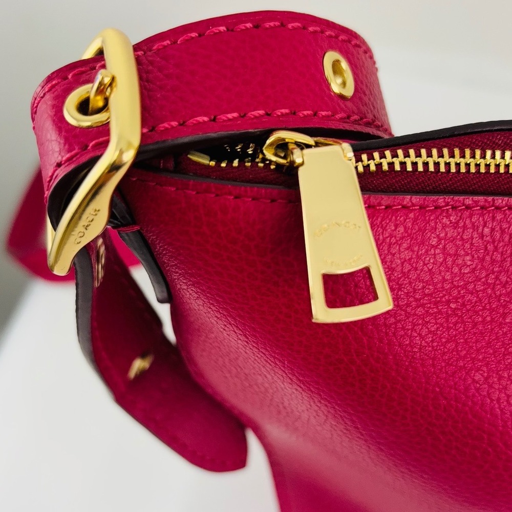 Coach Crossbody Dufflette Rare Fuchsia Pink Pebbled Leather Bag 21377 - Picture 7 of 13